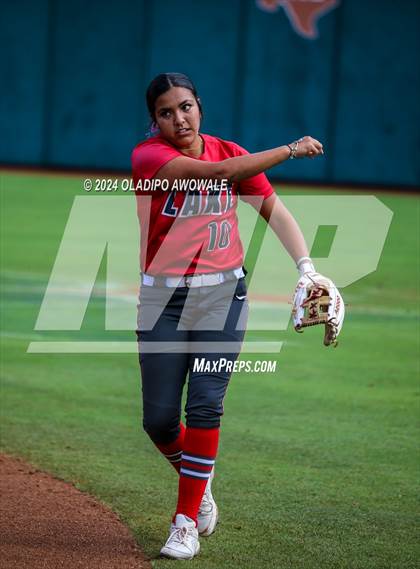 Thumbnail 2 in Melissa vs. Lake Belton (UIL Softball 5A Semifinal) photogallery.