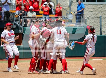 Thumbnail 2 in Melissa vs. Lake Belton (UIL Softball 5A Semifinal) photogallery.