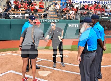 Thumbnail 2 in Melissa vs. Lake Belton (UIL Softball 5A Semifinal) photogallery.