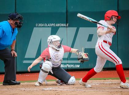 Thumbnail 2 in Melissa vs. Lake Belton (UIL Softball 5A Semifinal) photogallery.