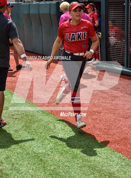 Thumbnail 1 in Melissa vs. Lake Belton (UIL Softball 5A Semifinal) photogallery.