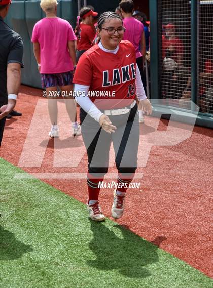Thumbnail 2 in Melissa vs. Lake Belton (UIL Softball 5A Semifinal) photogallery.