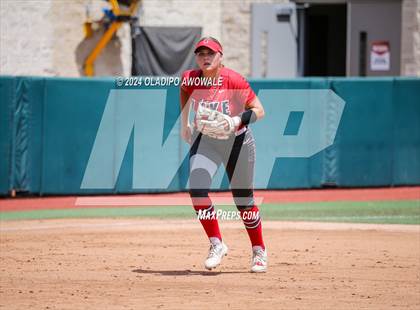 Thumbnail 1 in Melissa vs. Lake Belton (UIL Softball 5A Semifinal) photogallery.