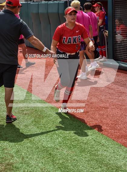 Thumbnail 3 in Melissa vs. Lake Belton (UIL Softball 5A Semifinal) photogallery.