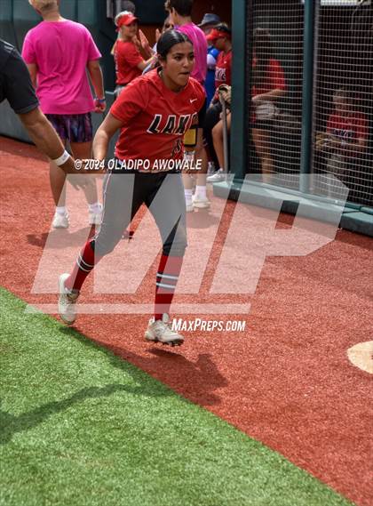 Thumbnail 2 in Melissa vs. Lake Belton (UIL Softball 5A Semifinal) photogallery.