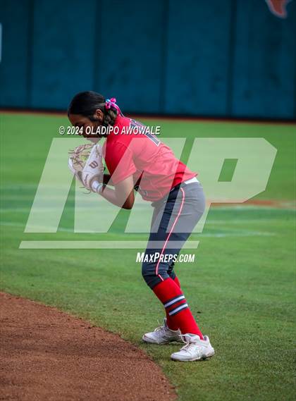 Thumbnail 3 in Melissa vs. Lake Belton (UIL Softball 5A Semifinal) photogallery.