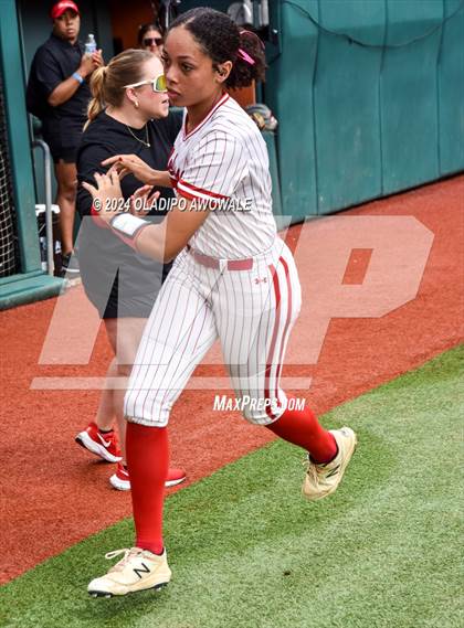 Thumbnail 2 in Melissa vs. Lake Belton (UIL Softball 5A Semifinal) photogallery.