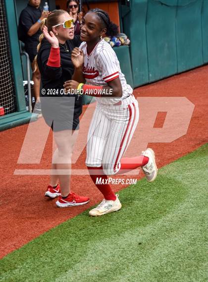 Thumbnail 3 in Melissa vs. Lake Belton (UIL Softball 5A Semifinal) photogallery.