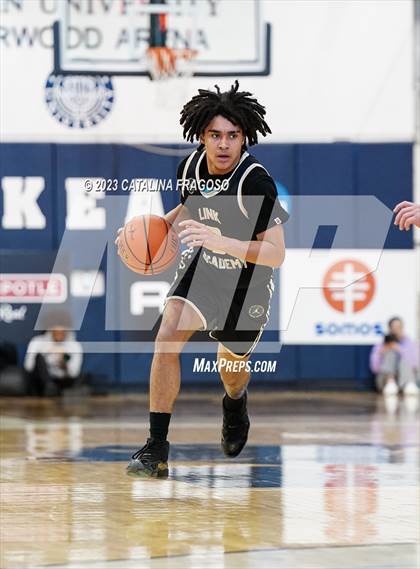 Thumbnail 3 in Link Academy vs. Gill St. Bernard's (Metro Classic) photogallery.