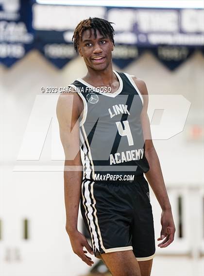 Thumbnail 3 in Link Academy vs. Gill St. Bernard's (Metro Classic) photogallery.