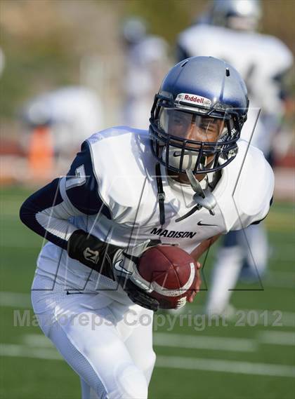 Thumbnail 1 in Madison @ Clairemont photogallery.