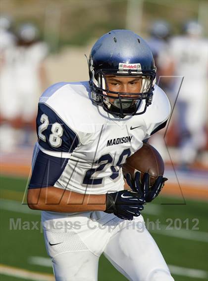 Thumbnail 3 in Madison @ Clairemont photogallery.