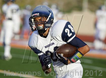 Thumbnail 1 in Madison @ Clairemont photogallery.