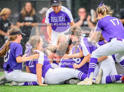 Thumbnail 2 in Monroe-Woodbury vs. Liverpool (NYSPHSAA Class AA Final) photogallery.