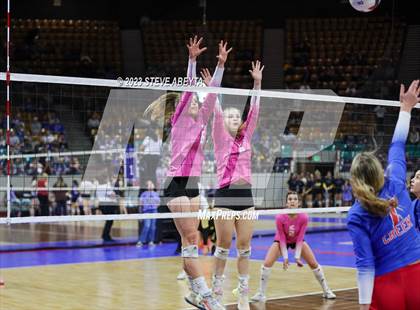Thumbnail 3 in Rock Canyon vs. Cherry Creek (CHSAA 5A Contenders First Round) photogallery.