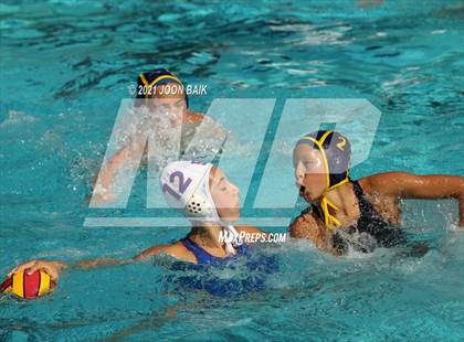 Thumbnail 1 in St. Ignatius vs Leland (St. Francis Invitational) photogallery.
