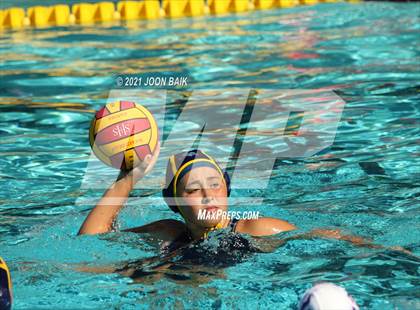 Thumbnail 1 in St. Ignatius vs Leland (St. Francis Invitational) photogallery.