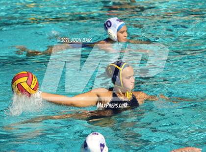 Thumbnail 2 in St. Ignatius vs Leland (St. Francis Invitational) photogallery.