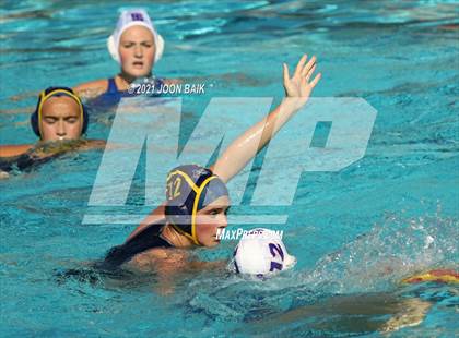 Thumbnail 3 in St. Ignatius vs Leland (St. Francis Invitational) photogallery.