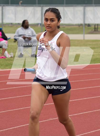 Thumbnail 2 in Cain Relays photogallery.