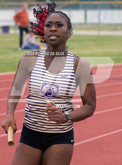 Thumbnail 3 in Cain Relays photogallery.