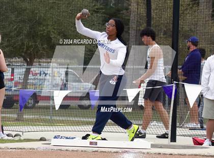 Thumbnail 1 in Cain Relays photogallery.