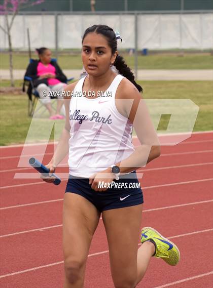 Thumbnail 3 in Cain Relays photogallery.