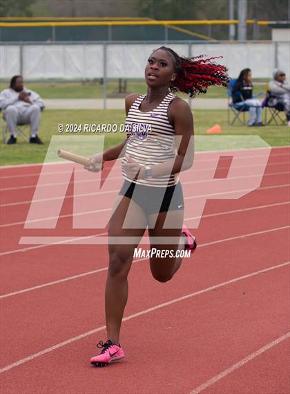Thumbnail 2 in Cain Relays photogallery.