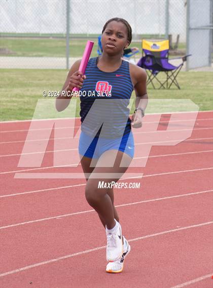 Thumbnail 3 in Cain Relays photogallery.