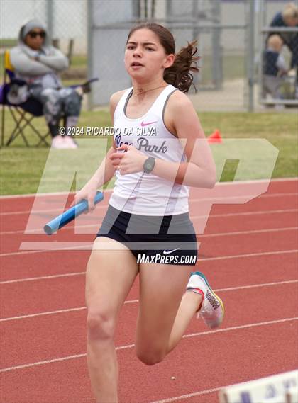 Thumbnail 1 in Cain Relays photogallery.
