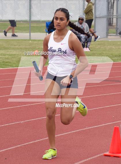 Thumbnail 2 in Cain Relays photogallery.