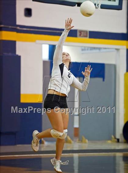 Thumbnail 3 in St. Petersburg Catholic @ Admiral Farragut photogallery.