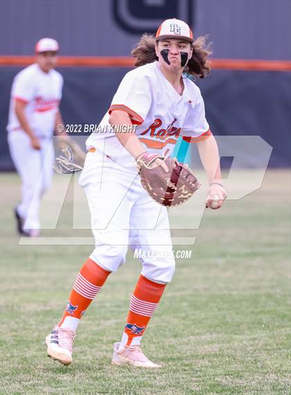 Thumbnail 1 in Spoto @ Plant City photogallery.