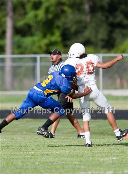 Thumbnail 3 in Channelview vs. Dobie (Freshmen A) photogallery.