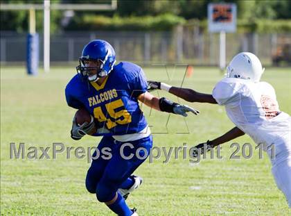 Thumbnail 2 in Channelview vs. Dobie (Freshmen A) photogallery.