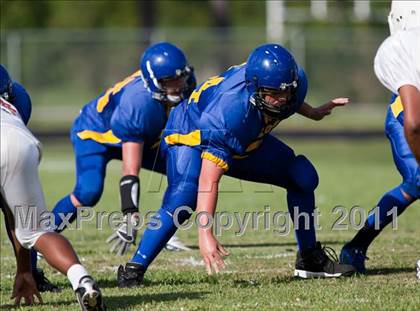 Thumbnail 2 in Channelview vs. Dobie (Freshmen A) photogallery.
