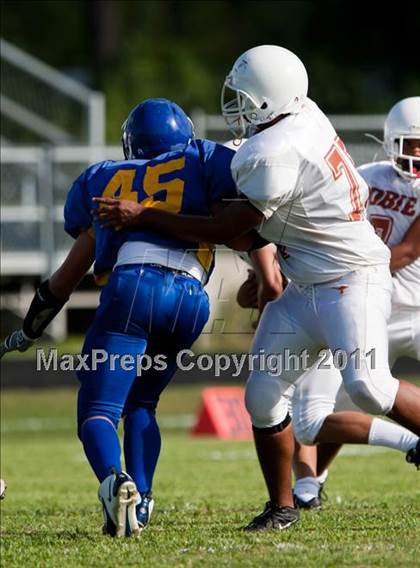 Thumbnail 1 in Channelview vs. Dobie (Freshmen A) photogallery.
