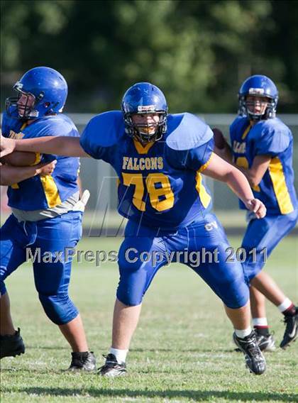 Thumbnail 3 in Channelview vs. Dobie (Freshmen A) photogallery.