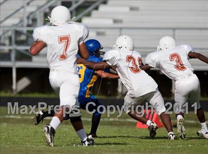 Thumbnail 3 in Channelview vs. Dobie (Freshmen A) photogallery.