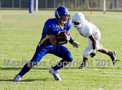 Thumbnail 2 in Channelview vs. Dobie (Freshmen A) photogallery.