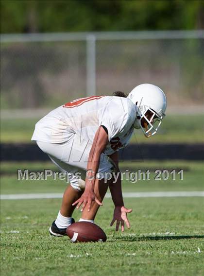 Thumbnail 2 in Channelview vs. Dobie (Freshmen A) photogallery.
