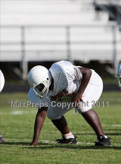 Thumbnail 2 in Channelview vs. Dobie (Freshmen A) photogallery.