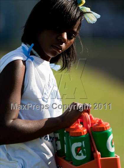 Thumbnail 2 in Channelview vs. Dobie (Freshmen A) photogallery.