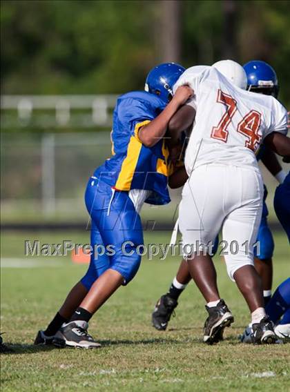 Thumbnail 2 in Channelview vs. Dobie (Freshmen A) photogallery.