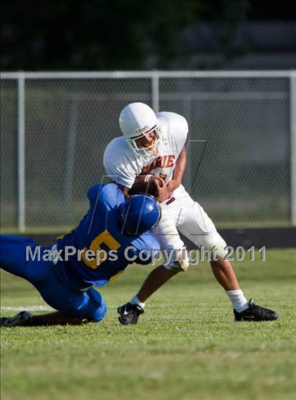 Thumbnail 2 in Channelview vs. Dobie (Freshmen A) photogallery.