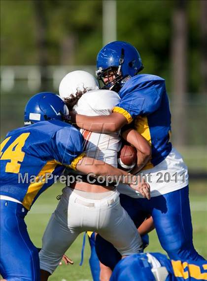 Thumbnail 1 in Channelview vs. Dobie (Freshmen A) photogallery.
