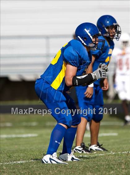 Thumbnail 3 in Channelview vs. Dobie (Freshmen A) photogallery.