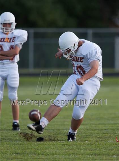 Thumbnail 3 in Channelview vs. Dobie (Freshmen A) photogallery.