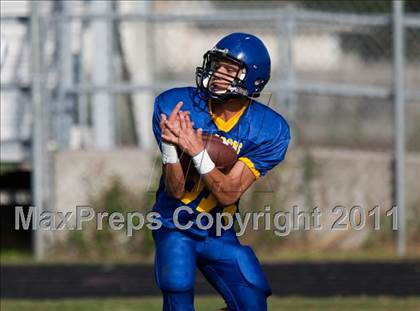 Thumbnail 3 in Channelview vs. Dobie (Freshmen A) photogallery.