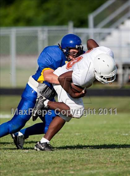 Thumbnail 1 in Channelview vs. Dobie (Freshmen A) photogallery.